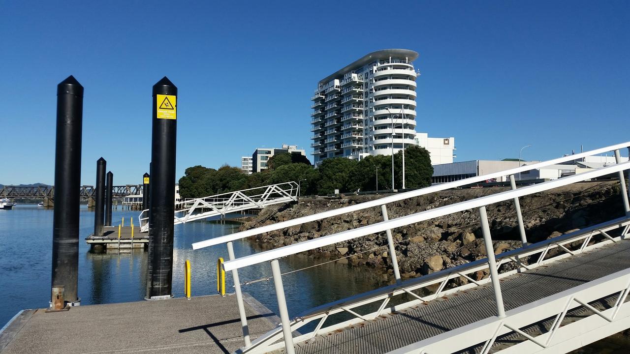 Loft 109 Backpackers Hostel Tauranga Extérieur photo