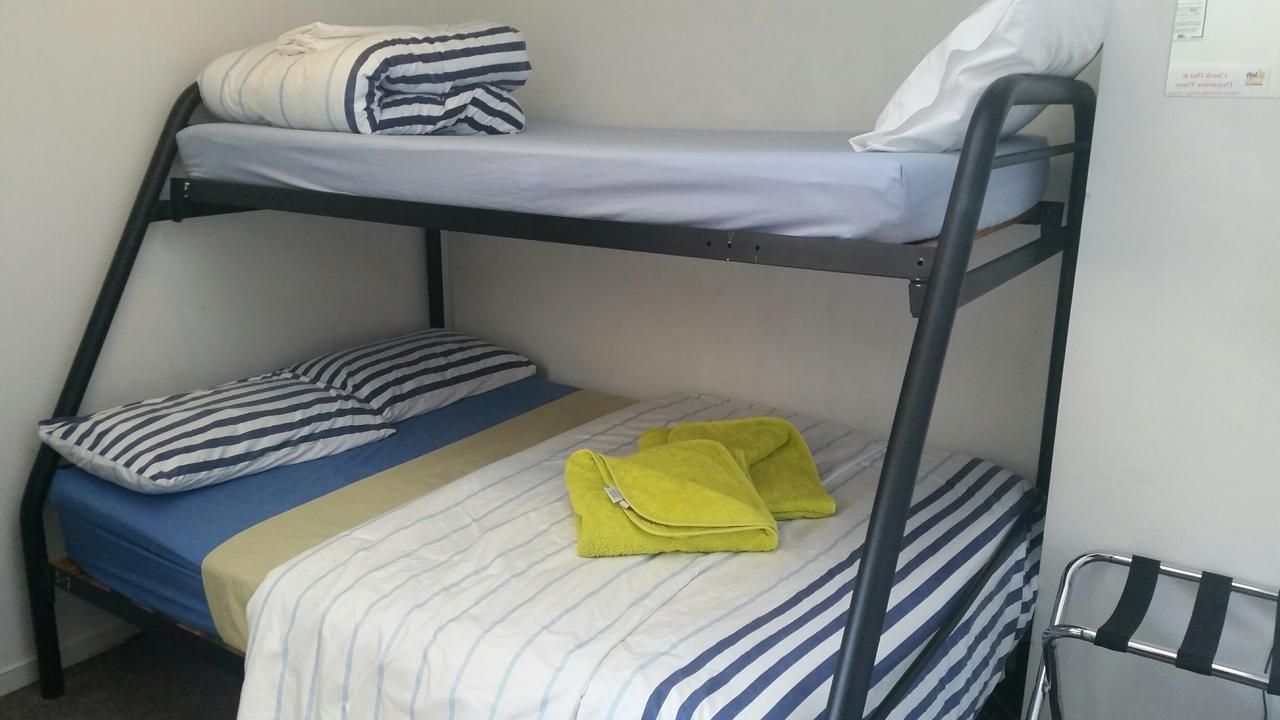 Loft 109 Backpackers Hostel Tauranga Extérieur photo